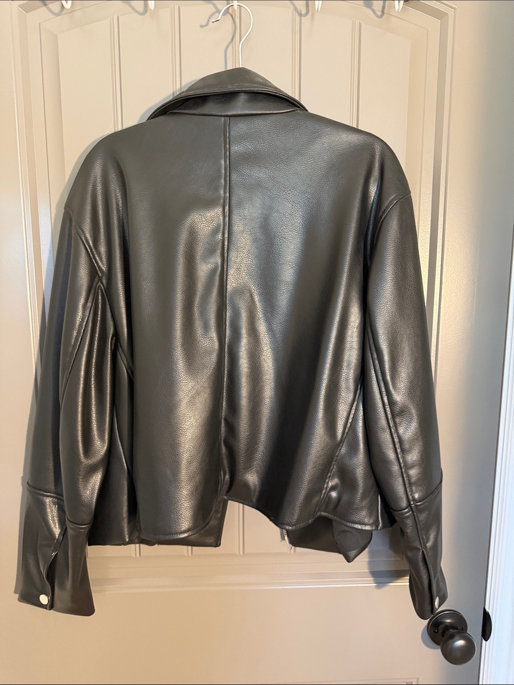 H&M Women’s Black Faux Leather Moto Jacket with Silver Hardware - Picture 5 of 6